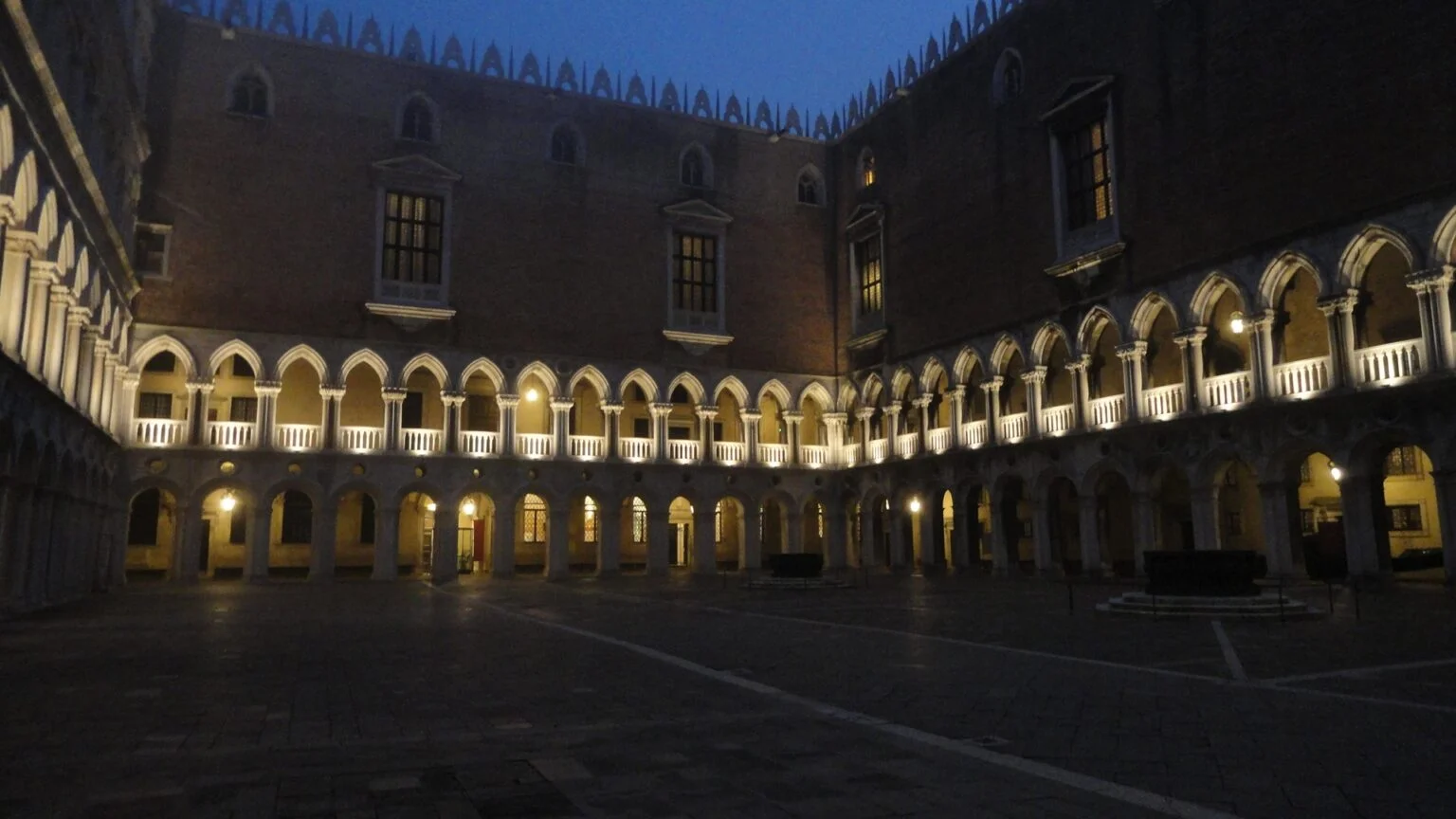 Palazzo-Ducale-2-1536x864
